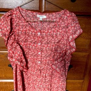 Max Studio NWT Blouse. Beautiful Coral color